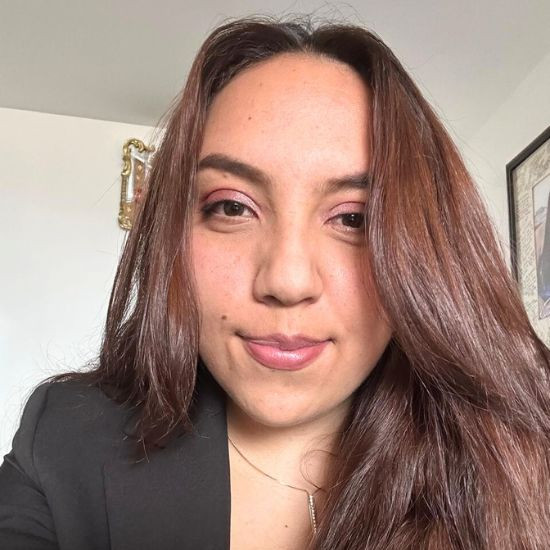 Courier Internacional - Camila Pinilla